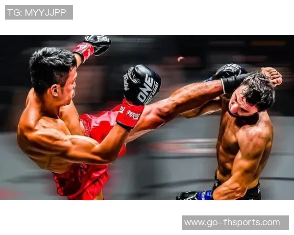 西提猜与阿拉佐夫巅峰对决谁能在拳坛称王争霸赛中胜出